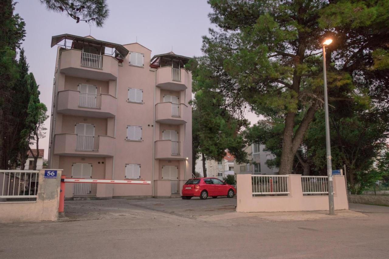 Apartman Nena Турань Екстер'єр фото