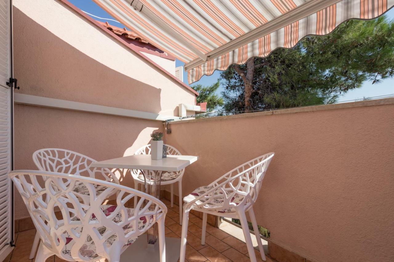 Apartman Nena Турань Екстер'єр фото
