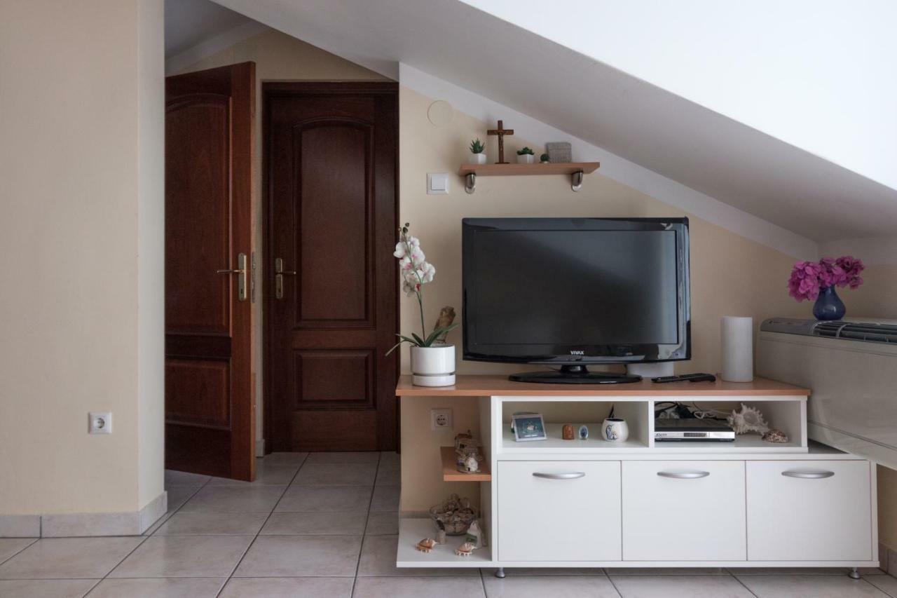 Apartman Nena Турань Екстер'єр фото